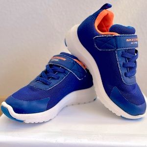 **EUC** SKECHERS Skech-Tex Little Kids Waterproof Sneakers